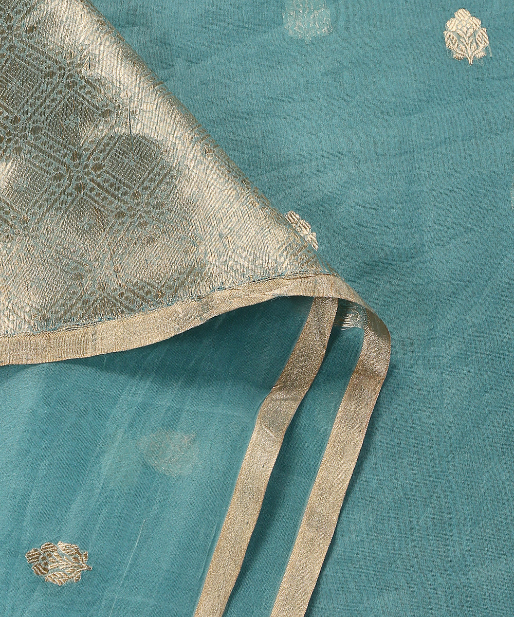 Blue_Handloom_Pure_Organza_Dupatta_With_Booti_And_Border_WeaverStory_04