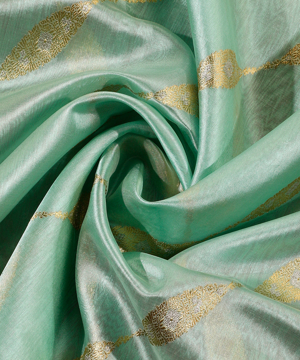 Handloom_Pastel_Mint_Green_Pure_Chanderi_Silk_Dupatta_With_All_Over_Golden_Jaal_WeaverStory_05