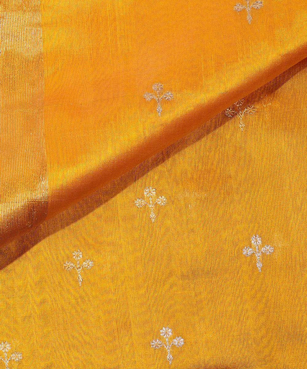 Handloom_Mustard_Pure_Chanderi_Silk_Dupatta_With_All_Over_Sona_Rupa_Booti_And_Tissue_Border_WeaverStory_04
