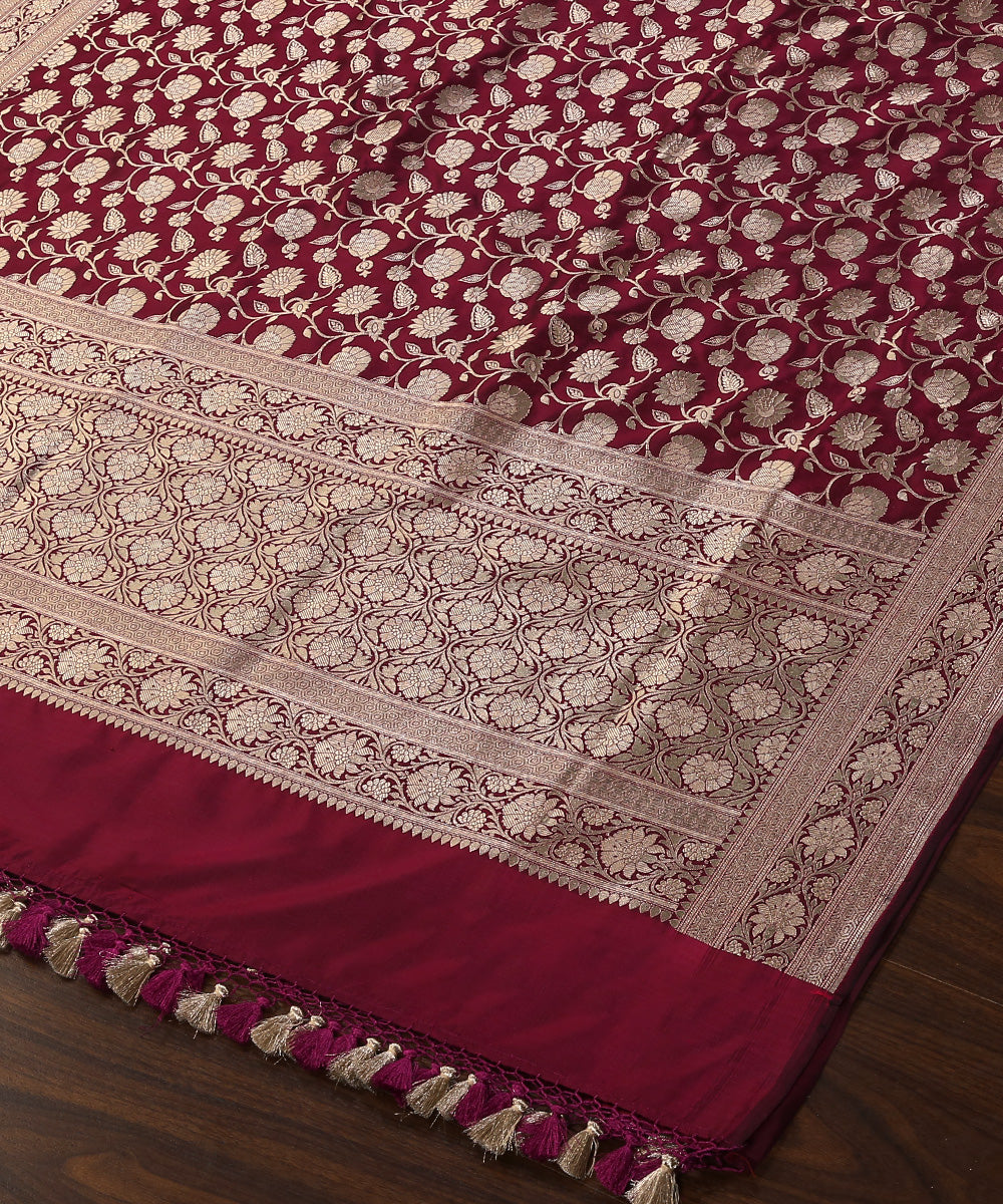 Wine_Handloom_Pure_Katan_Silk_Banarasi_Dupatta_With_Jaal_WeaverStory_03