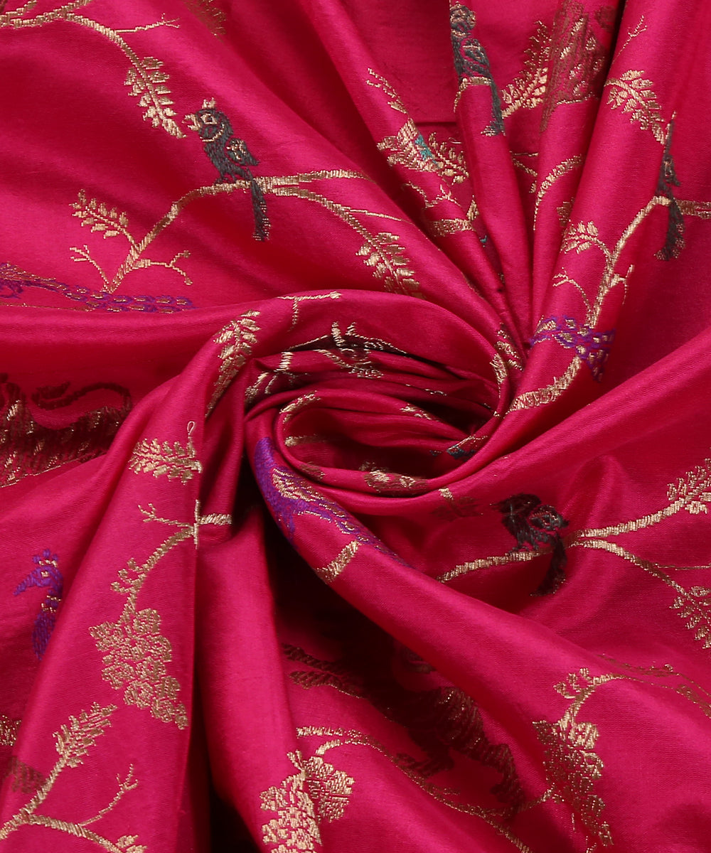 Magenta_Handloom_Pure_Katan_Silk_Banarasi_Dupatta_With_Meenakari_WeaverStory_05