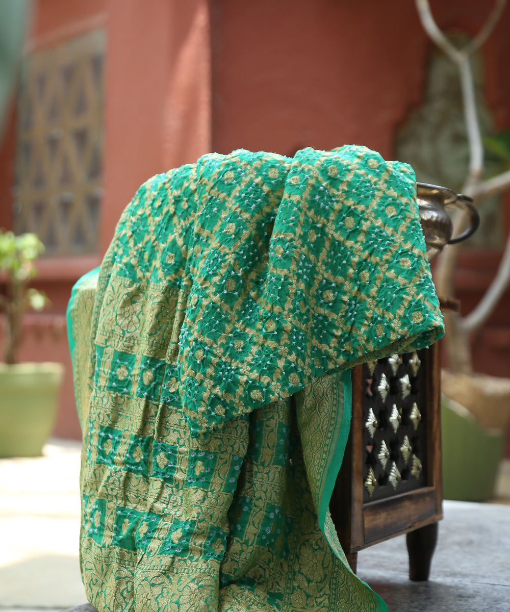 Handloom_Sea_Green_Banarasi_Bandhej_Pure_Georgette_Dupatta_With_Cutwork_Weave_WeaverStory_01