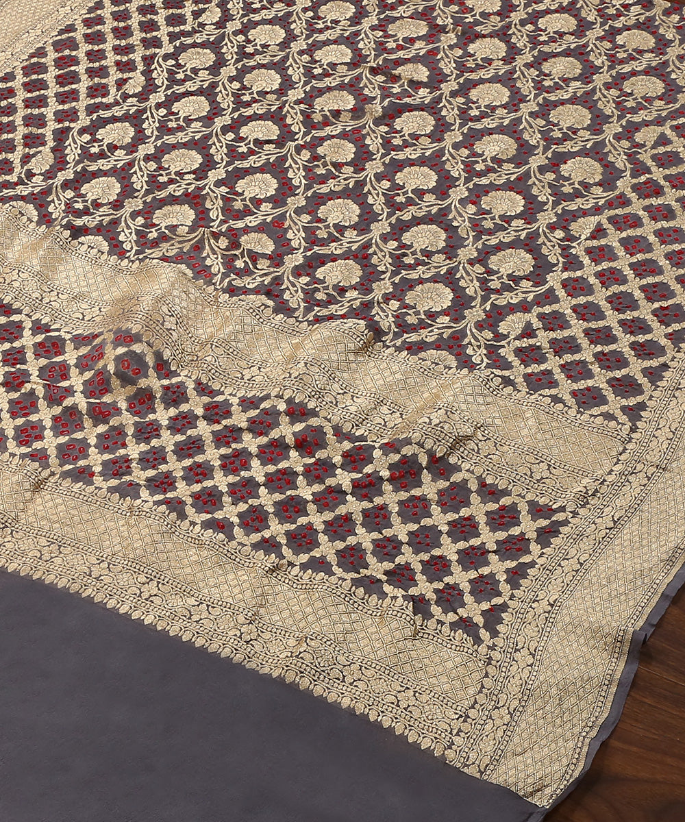 Handloom_Grey_Pure_Georgette_Banarasi_Bandhej_Dupatta_With_Floral_Jaal_WeaverStory_03