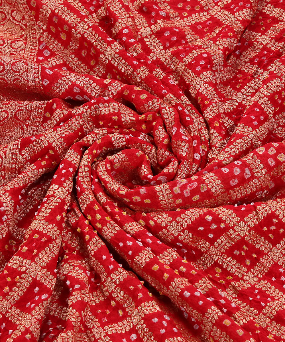 Handloom_Red_Pure_Georgette_Banarasi_Bandhej_Dupatta_With_Zari_Jaal_WeaverStory_05