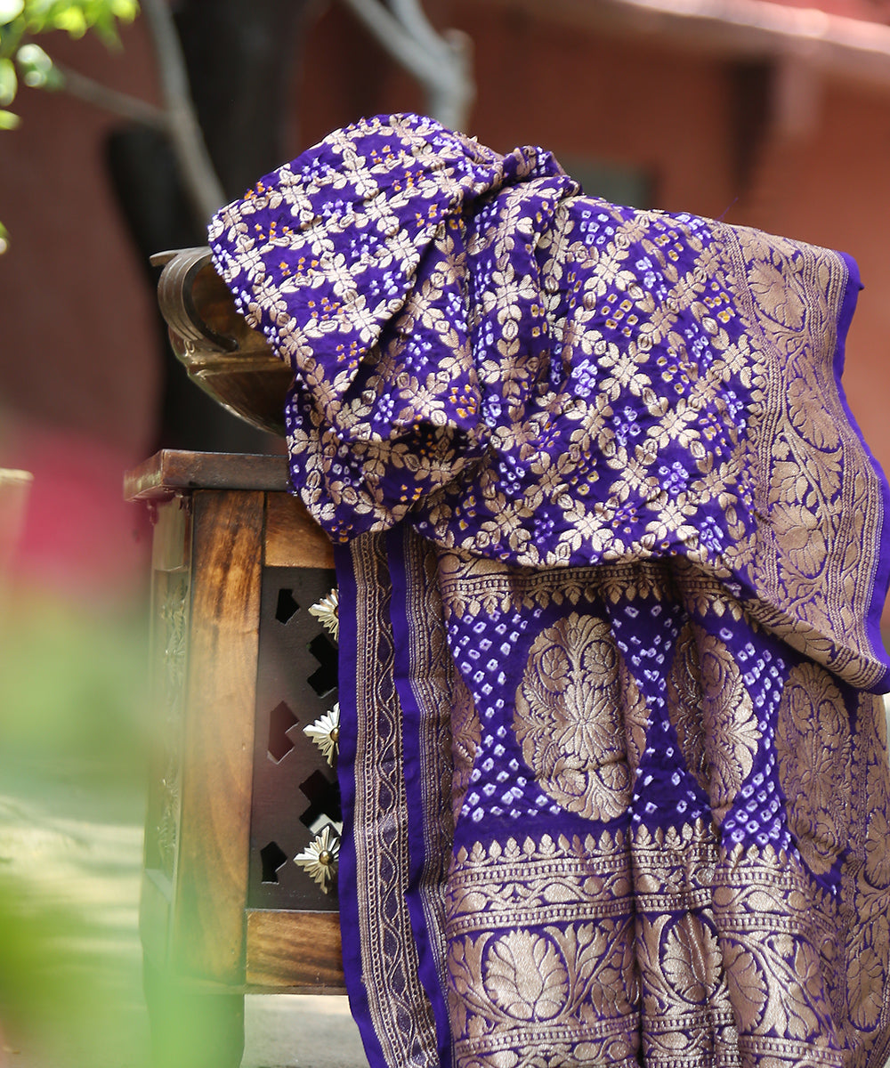 Handloom_Dark_Purple_Pure_Georgette_Banaras_Bandhej_Dupatta_With_Zari_Border_WeaverStory_01
