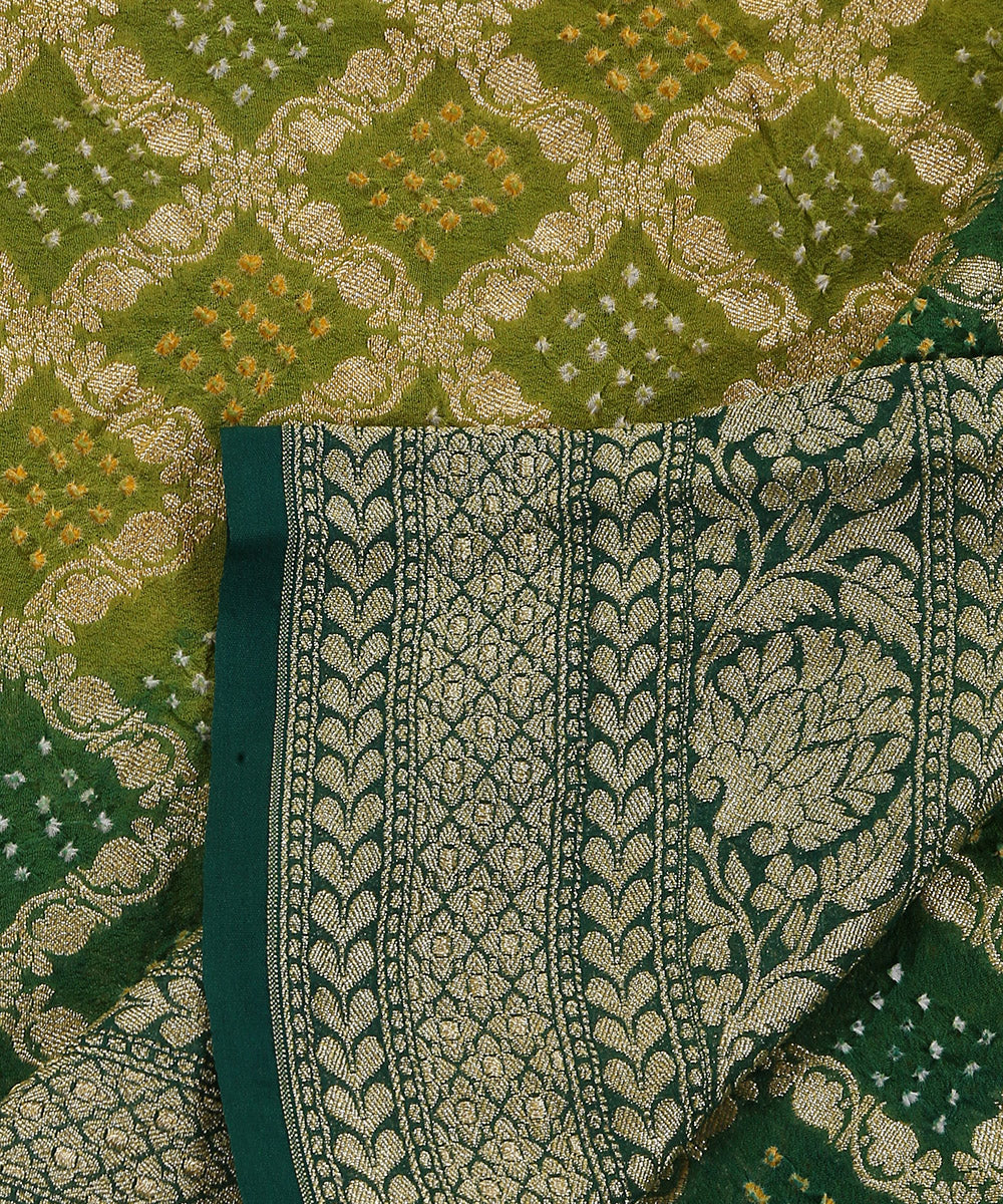 Handloom_Green_Ombre_Dyed_Pure_Georgette_Banarasi_Bandhej_Dupatta_WeaverStory_04