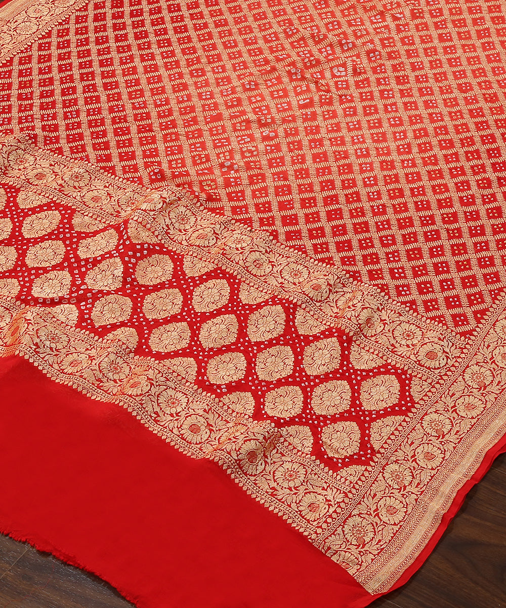 Orange_And_Red_Ombre_Dyed_Handloom_Pure_Georgette_Banarasi_Bandhej_Dupatta_WeaverStory_03