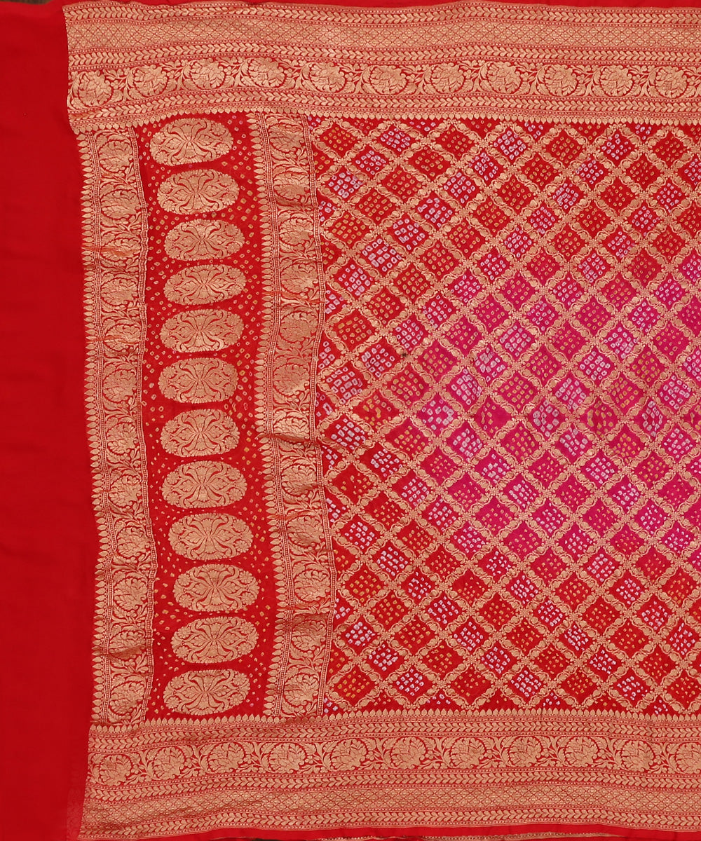 Handloom_Magenta_And_Red_Ombre_Dyed_Pure_Georgette_Banarasi_Bandhej_Dupatta_WeaverStory_02