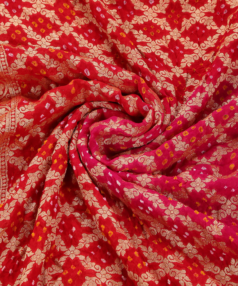 Pink_And_Red_Ombre_Dyed_Handloom_Pure_Georgette_Banarasi_Bandhej_Dupatta_WeaverStory_05