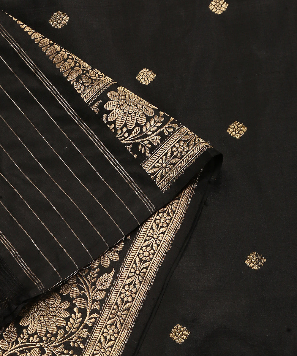 Black_Handloom_Pure_Katan_Silk_Banarasi_Dupatta_With_Kadhwa_Booti_WeaverStory_04