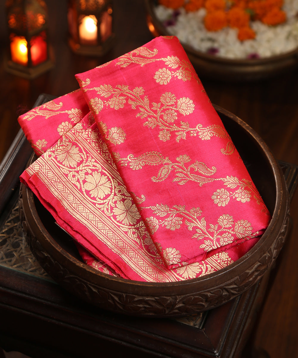 Handloom_Hot_Pink_Pure_Katan_Silk_Banarasi_Dupatta_With_Kadhwa_Jaal_WeaverStory_01