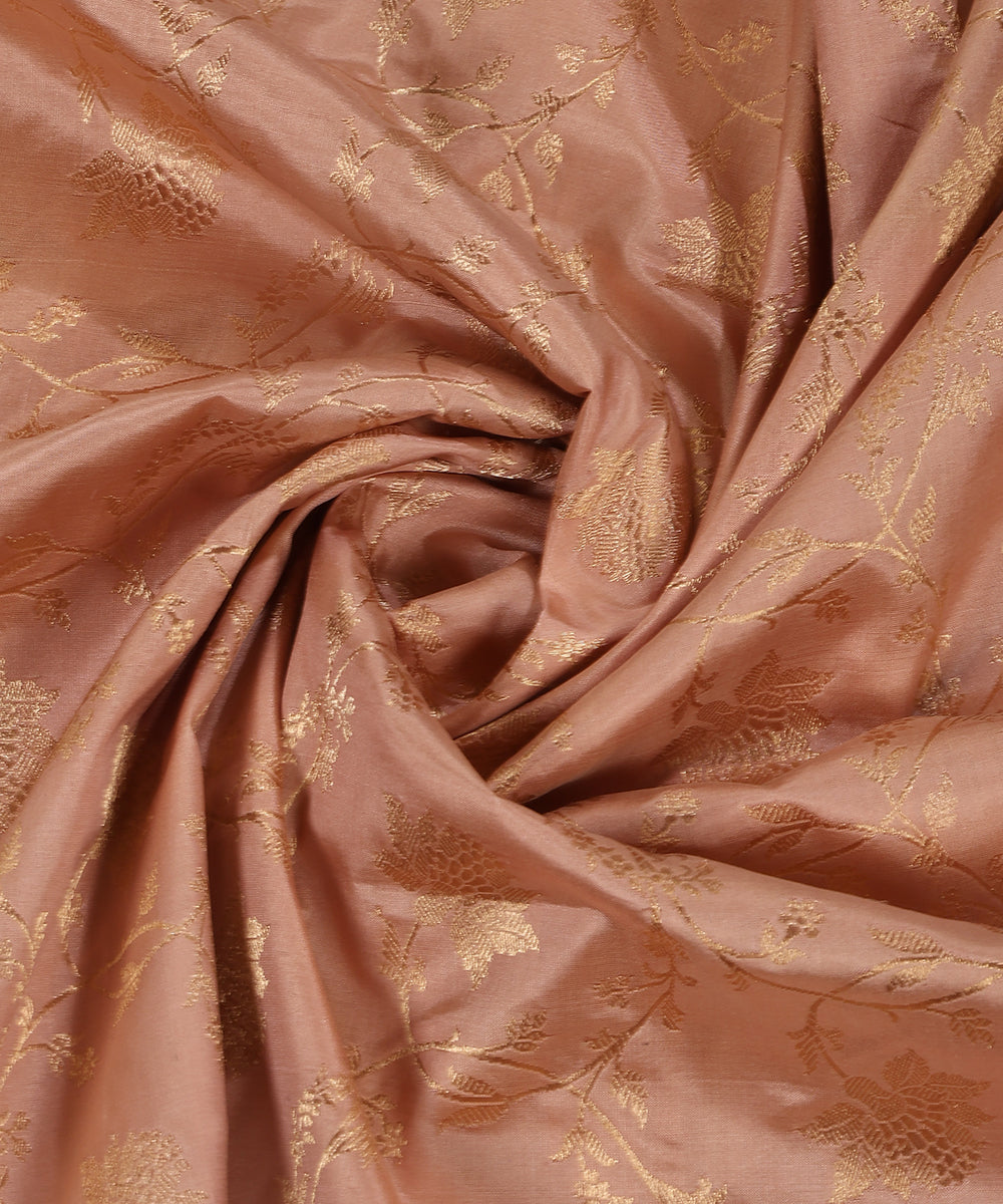 Blush_Pink_Handloom_Pure_Katan_Silk_Banarasi_Dupatta_With_Jaal_WeaverStory_05