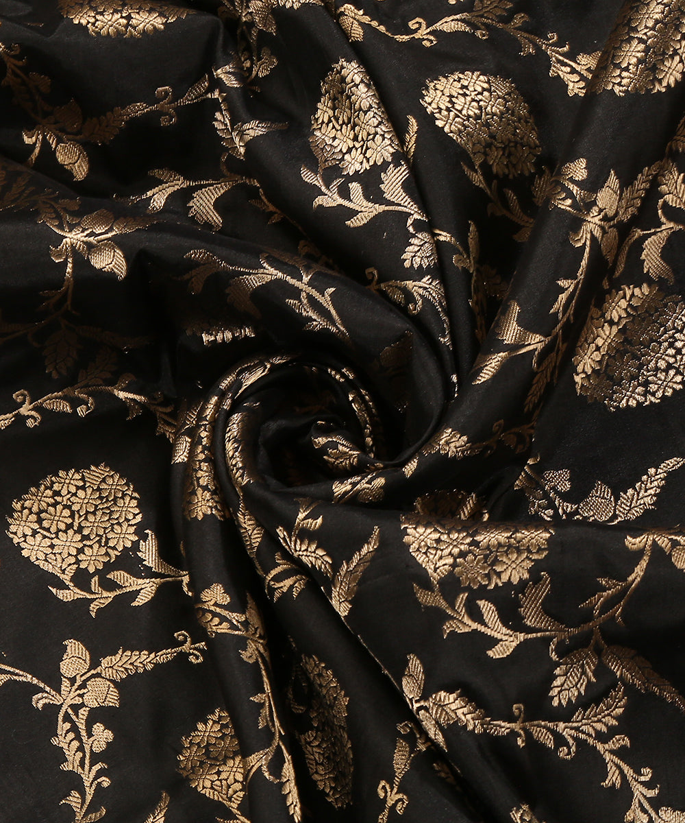 Black_Handloom_Pure_Katan_Silk_Banarasi_Dupatta_With_Zari_Jaal_WeaverStory_05