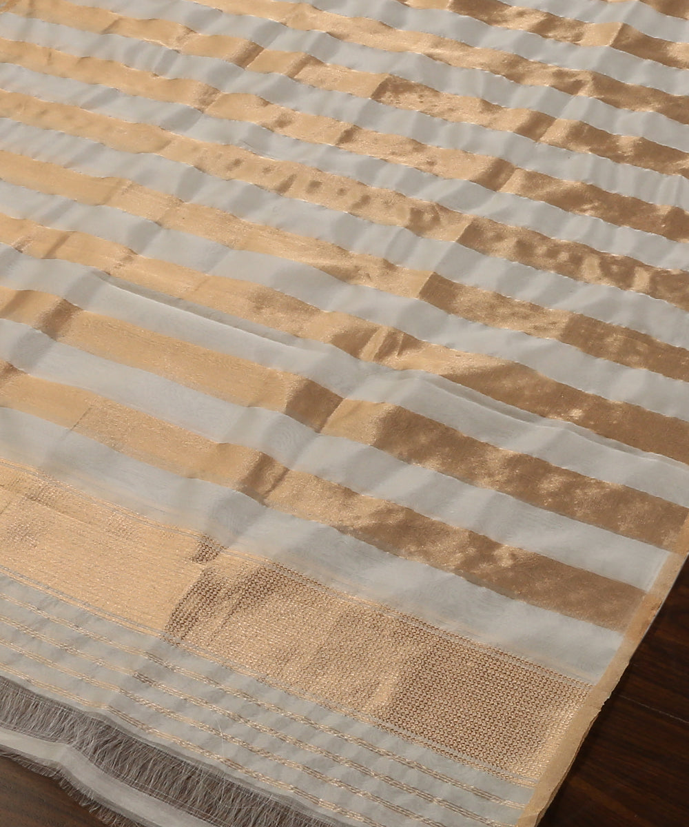 White_And_Gold_Handloom_Pure_Kora_Tissue_Dyeable_Chanderi_Dupatta_WeaverStory_03