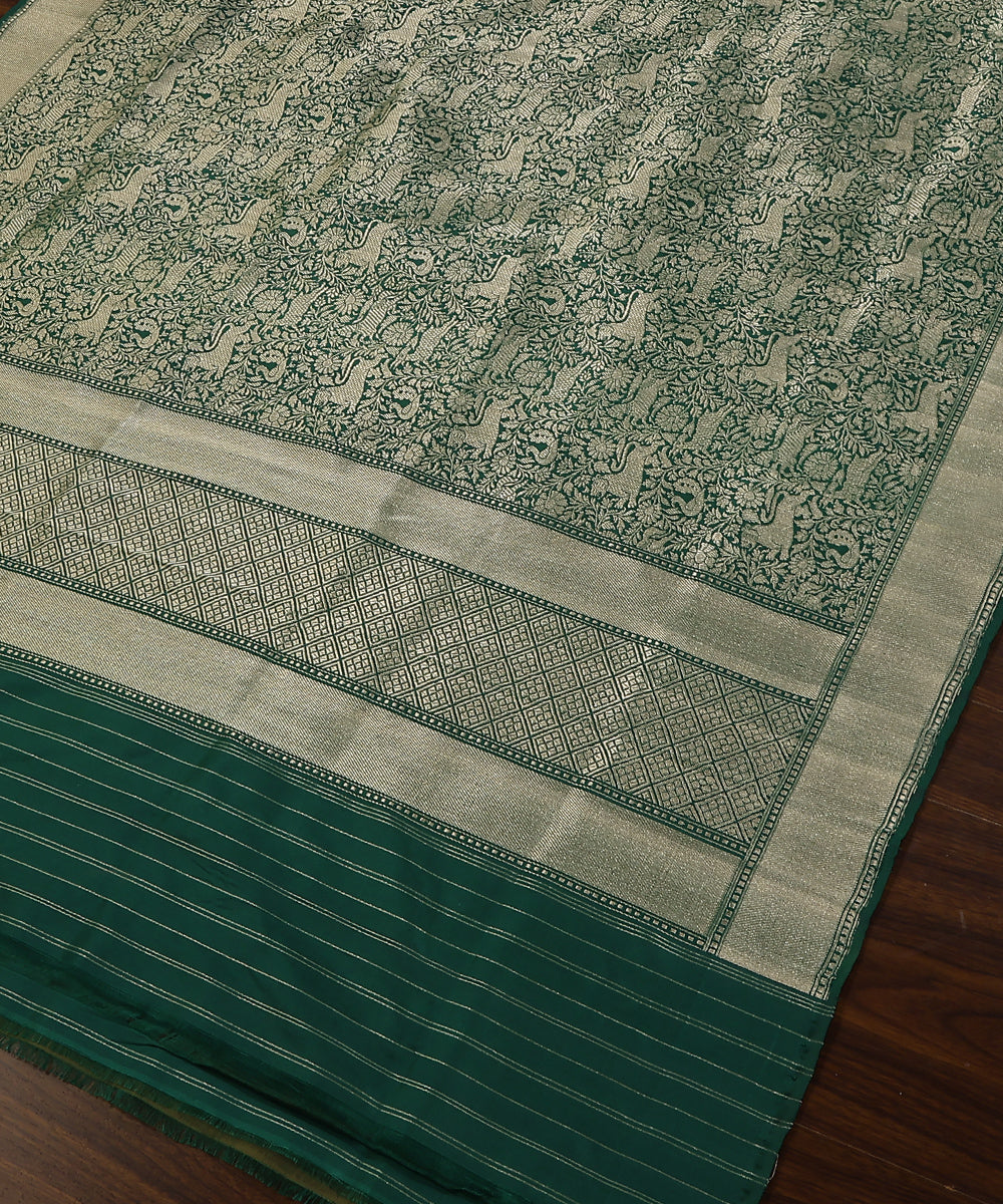 Green_Handloom_Pure_Katan_Silk_Shikargah_Banarasi_Dupatta_With_Kimkhab_Weave_WeaverStory_03