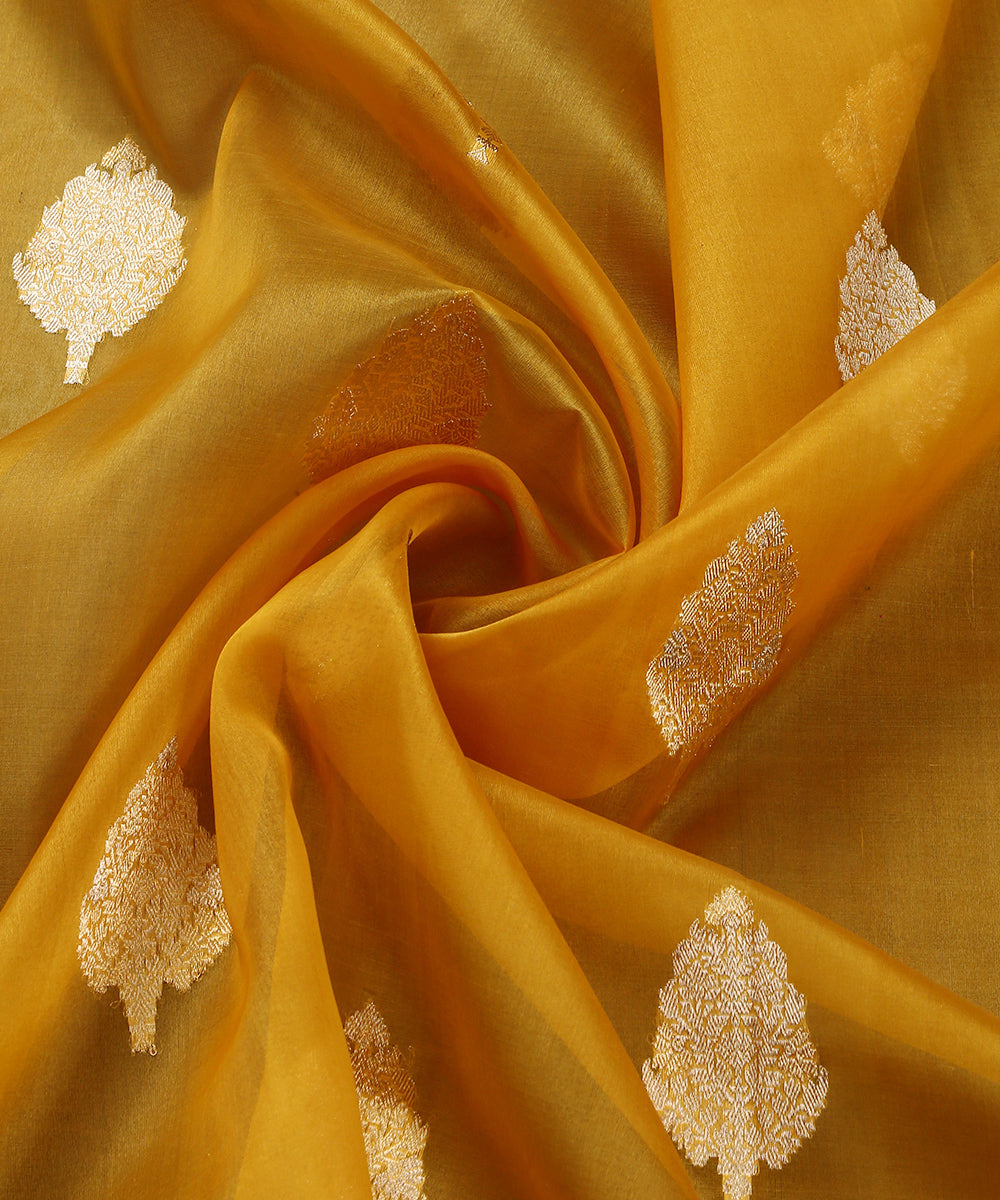 Mustard_Handloom_Pure_Kora_Silk_Banarasi_Dupatta_With_Gold_And_Silver_Zari_Boota_WeaverStory_05
