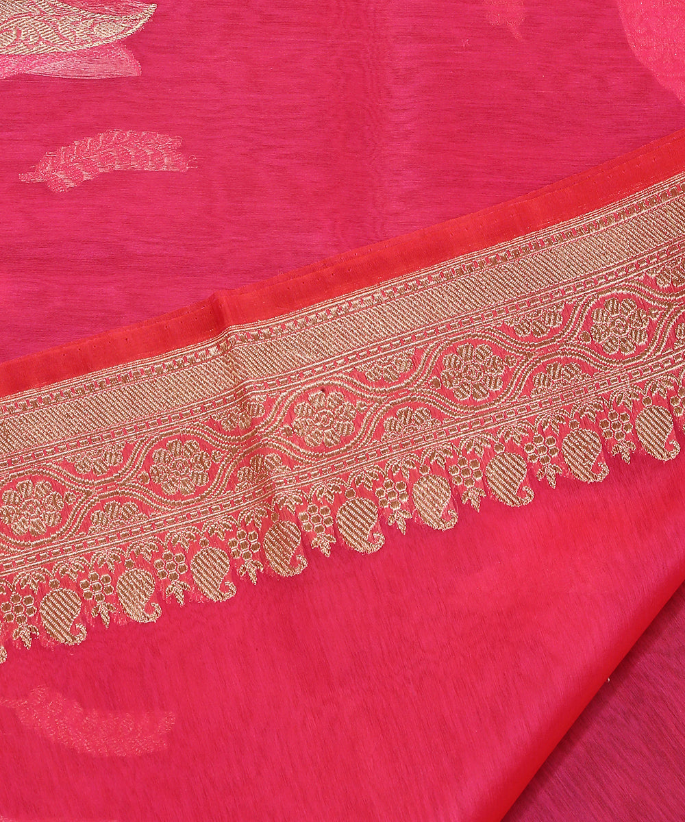 Hot_Pink_Handloom_Pure_Kora_Silk_Banarasi_Dupatta_With_Zari_Booti_WeaverStory_04