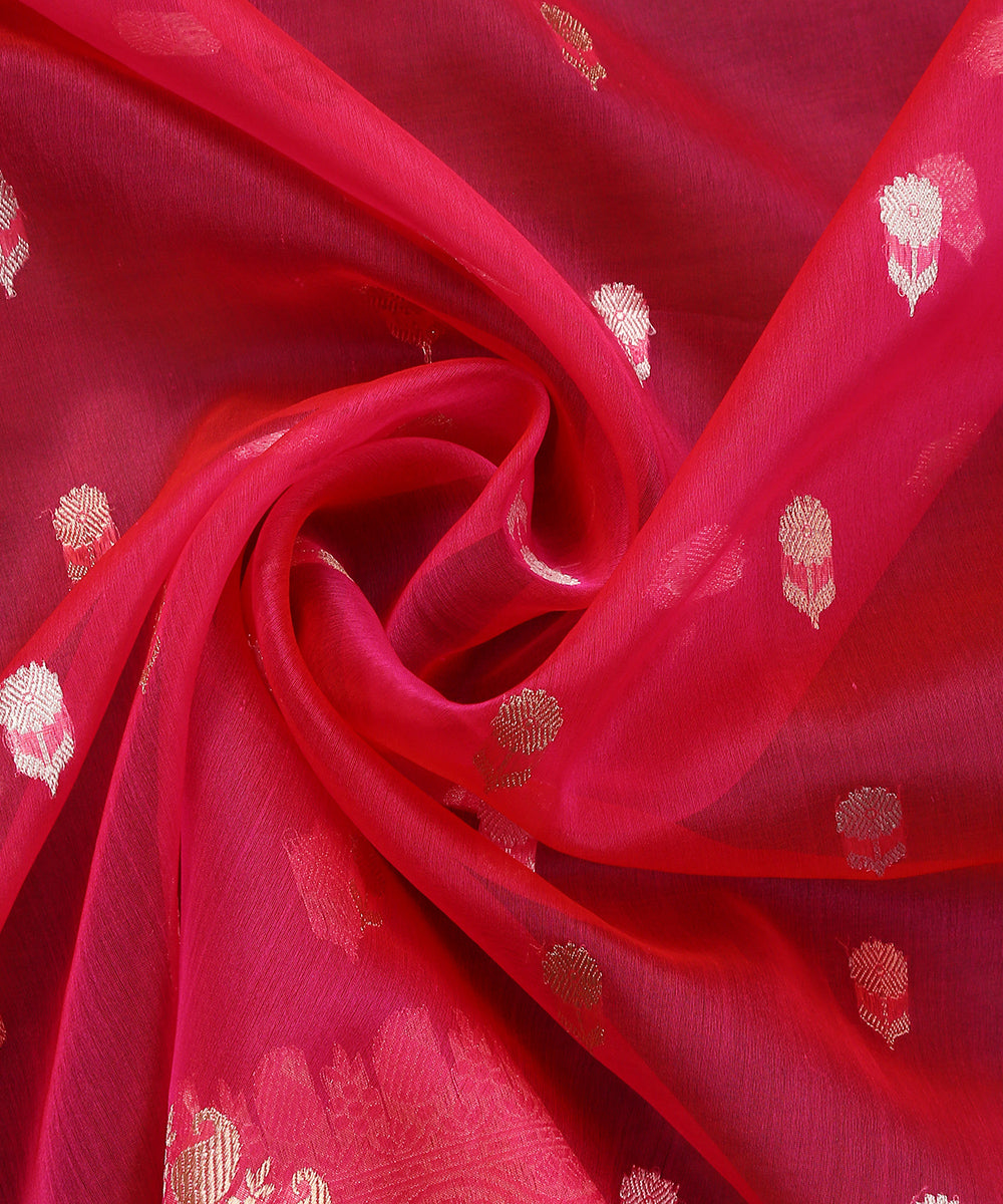 Handloom_Pink_Dual_Tone_Pure_Kora_Silk_Banarasi_Dupatta_With_Kadhwa_Booti_WeaverStory_05