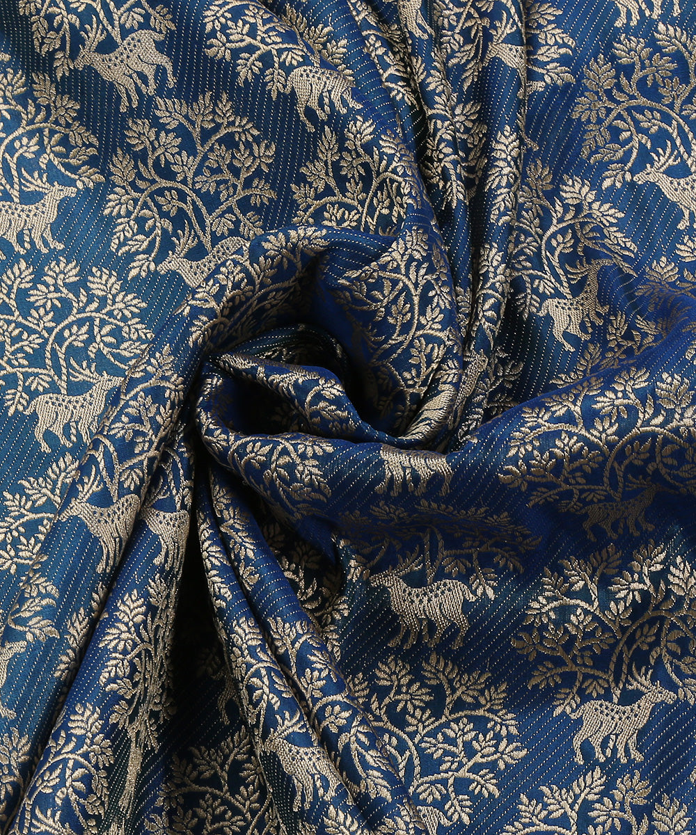 Handloom_Blue_Pure_Katan_Silk_Shikargah_Banarasi_Dupatta_With_Deer_Motifs_WeaverStory_05