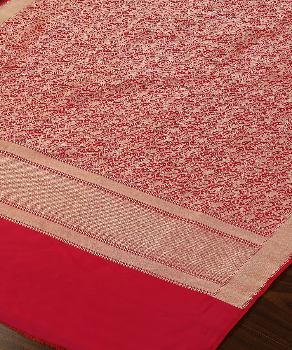 Rani_Pink_Handloom_Pure_Katan_Silk_Brocade_Shikargah_Banarasi_Dupatta_With_Diagonal_Bel_WeaverStory_03