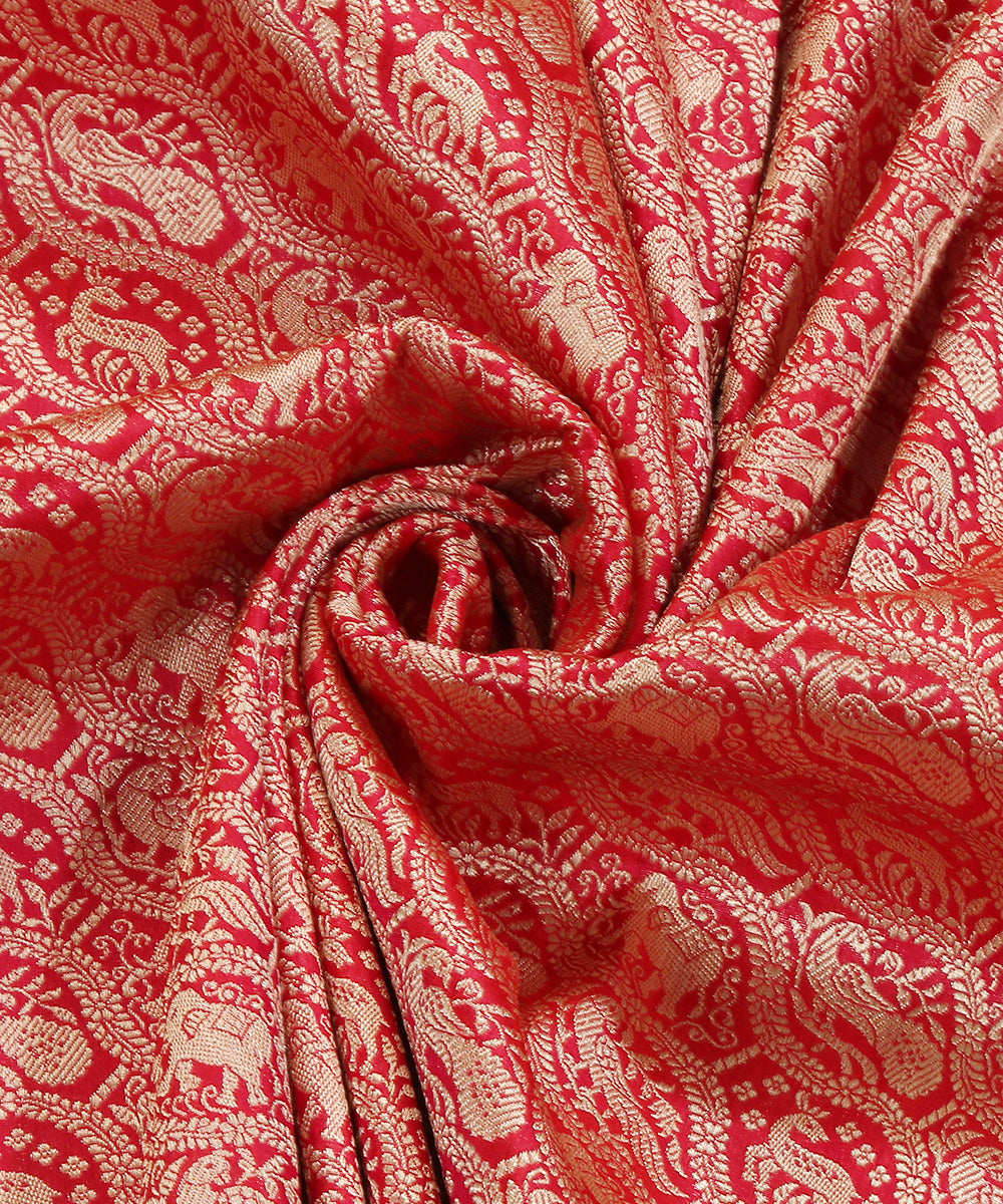 Rani_Pink_Handloom_Pure_Katan_Silk_Brocade_Shikargah_Banarasi_Dupatta_With_Diagonal_Bel_WeaverStory_05