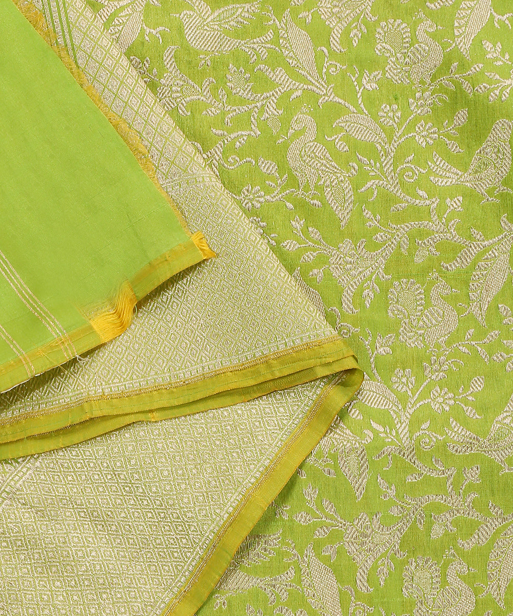 Parrot_Green_Handloom_Pure_Katan_Silk_Shikargah_Banarasi_Dupatta_WeaverStory_04