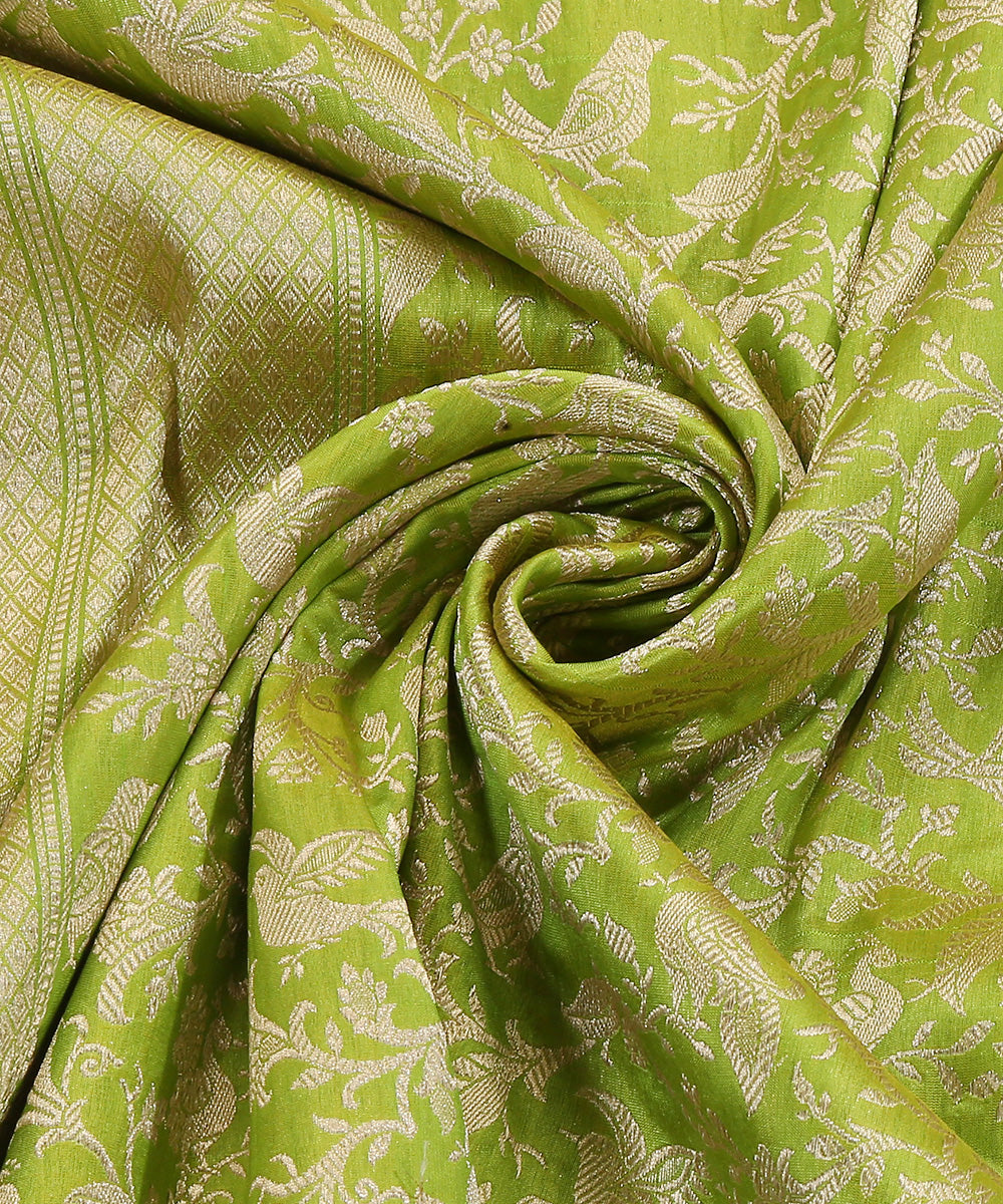 Parrot_Green_Handloom_Pure_Katan_Silk_Shikargah_Banarasi_Dupatta_WeaverStory_05