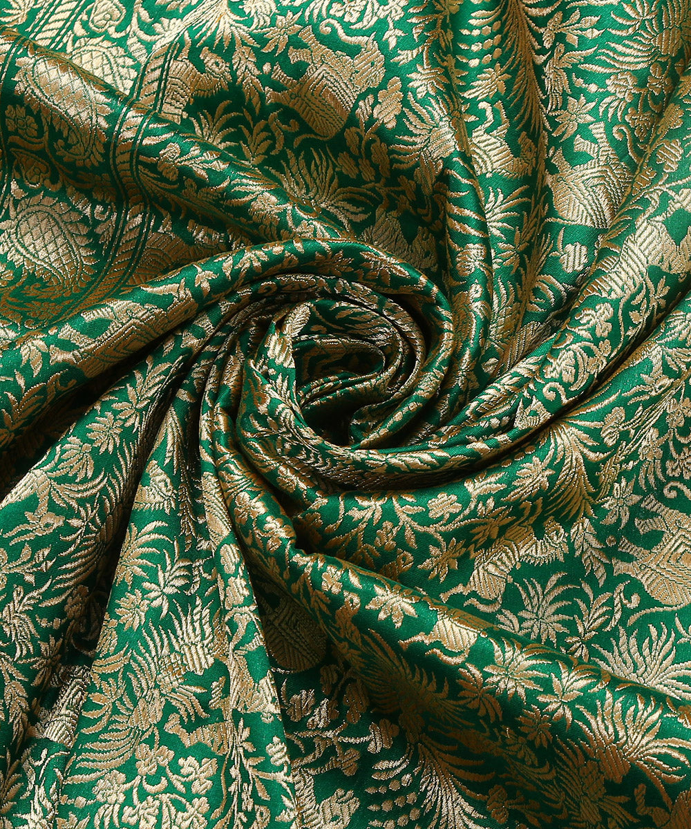 Emerald_Green_Handloom_Pure_Zari_Brocade_Shikargah_Banarasi_Dupatta_WeaverStory_05