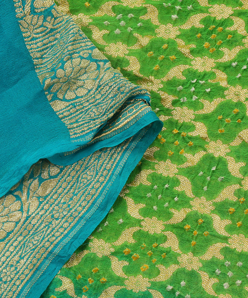 Handloom_Blue_And_Green_Pure_Georgette_Banarasi_Bandhej_Dupatta_WeaverStory_04