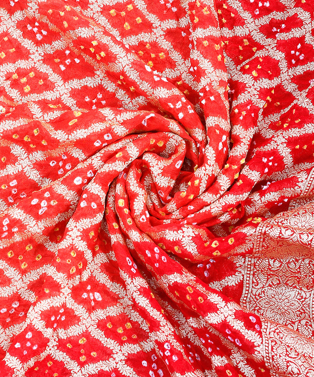 Handloom_Red_Pure_Georgette_Banarasi_Bandhej_Dupatta_With_Floral_Border_WeaverStory_05