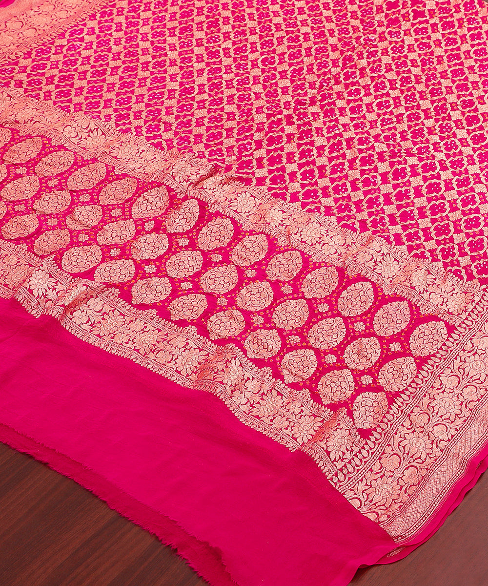 Magenta_Handloom_Banarasi_Bandhej_Pure_Georgette_Dupatta_With_Floral_Palla_WeaverStory_03