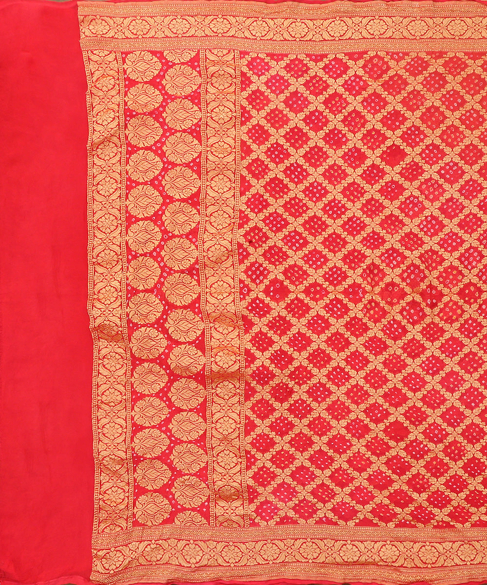 Handloom_Coral_Peach_Pure_Georgette_Banarasi_Bandhej_Dupatta_WeaverStory_02