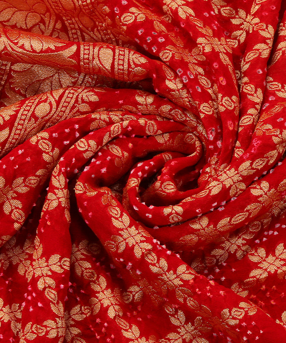 Handloom_Red_Pure_Georgette_Banarasi_Bandhej_Dupatta_WeaverStory_05