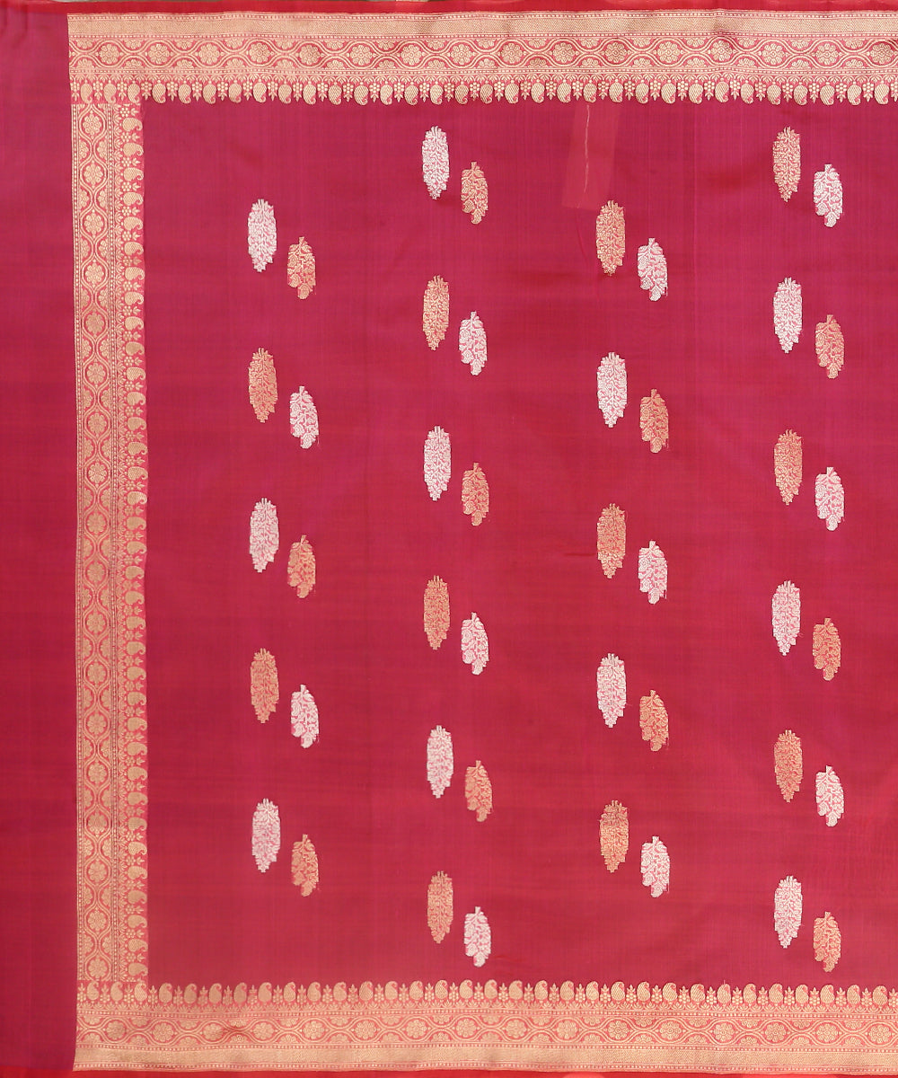 Handloom_Hot_Pink_Pure_Kora_Silk_Banarasi_Dupatta_With_Kadhwa_Sona_Rupa_Boota_WeaverStory_02