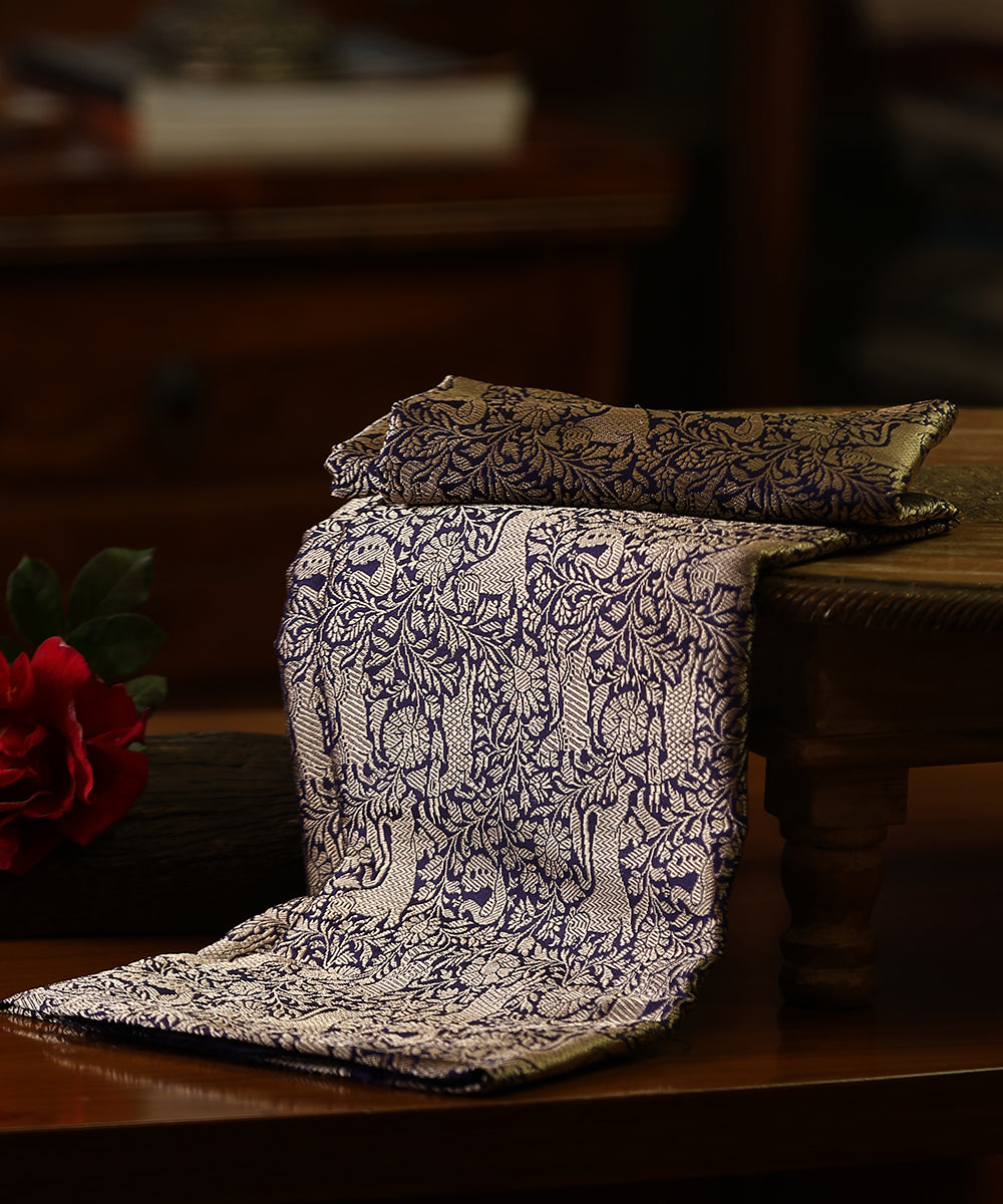 Handloom_Ink_Blue_Pure_Katan_Silk_Kimkhab_Shikargah_Banarasi_Dupatta_WeaverStory_01