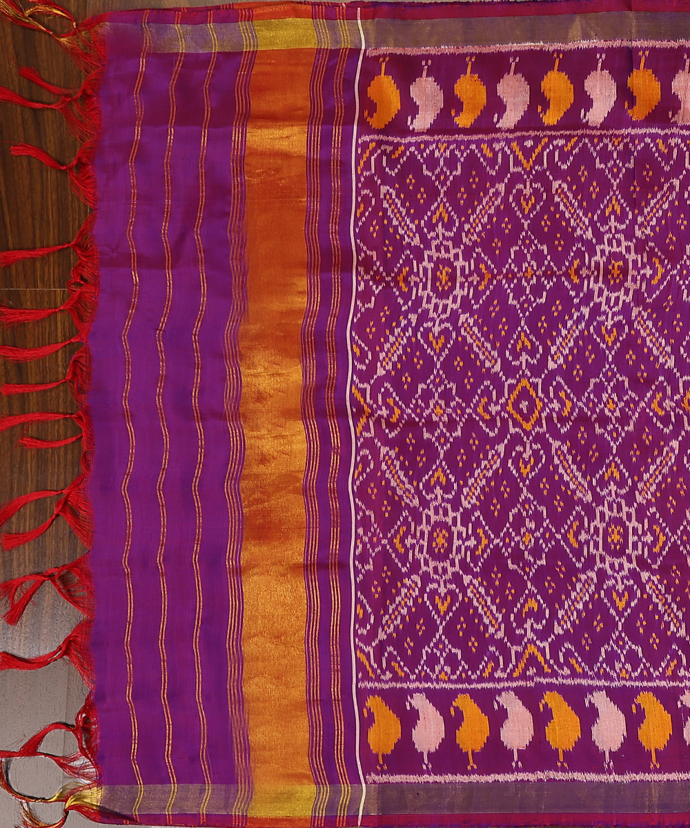 Purple_Handloom_Pure_Mulberry_Silk_Ikat_Patola_Dupatta_With_Paisley_Border_WeaverStory_02