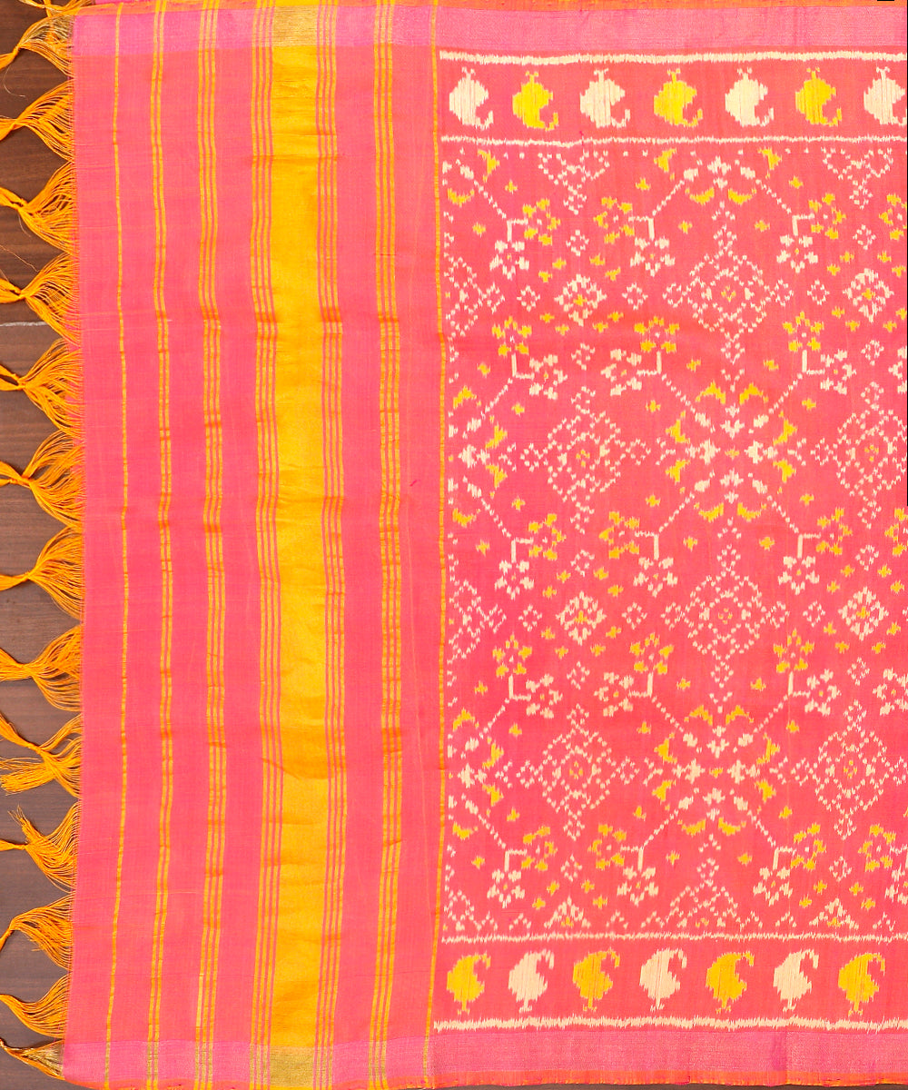 Handloom_Pink_And_Orange_Pure_Mulberry_Silk_Ikat_Patola_Dupatta_With_Paisleys_On_Border_WeaverStory_02