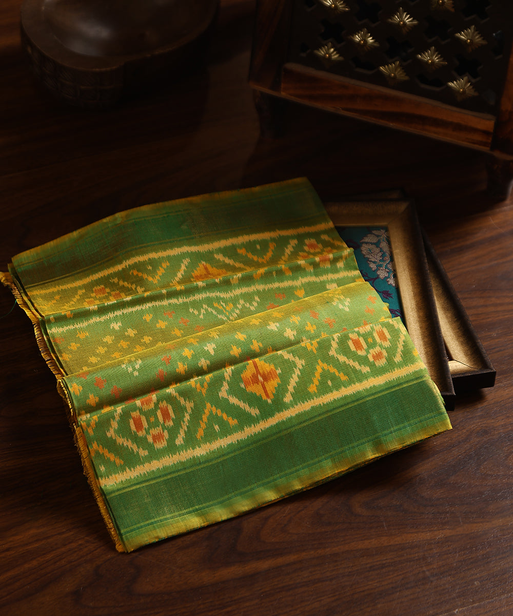 Parrot_Green_Handloom_Pure_Mulberry_Silk_Ikat_Patola_Dupatta_With_Geometric_Border_WeaverStory_01
