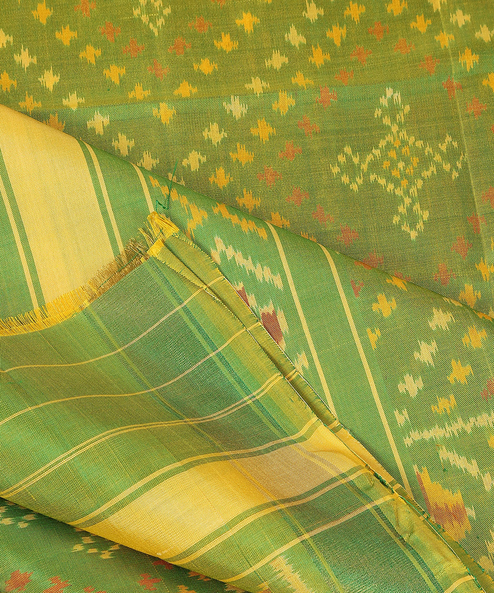 Parrot_Green_Handloom_Pure_Mulberry_Silk_Ikat_Patola_Dupatta_With_Geometric_Border_WeaverStory_04