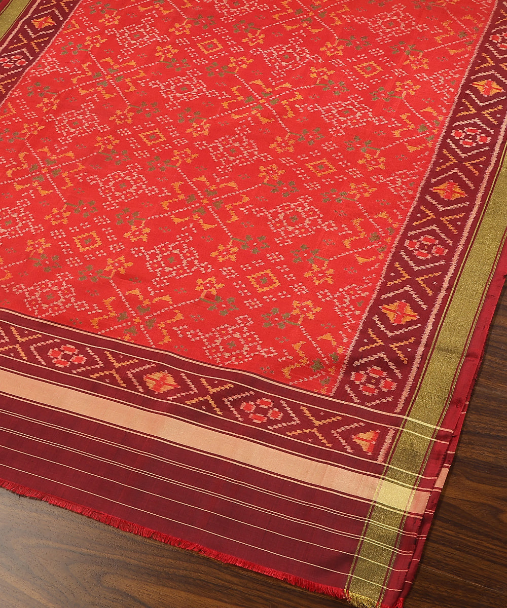 Handloom_Maroon_And_Red_Pure_Mulberry_Silk_Ikat_Patola_Dupatta_WeaverStory_03