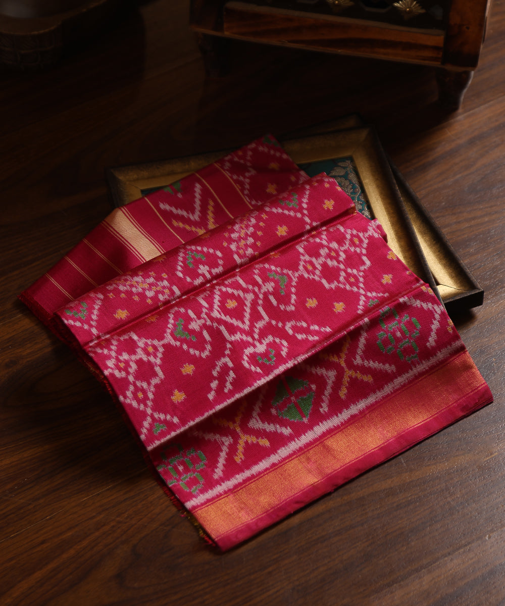 Magenta_Handloom_Pure_Mulberry_Silk_Ikat_Patola_Dupatta_With_Geometrical_Pattern_WeaverStory_01