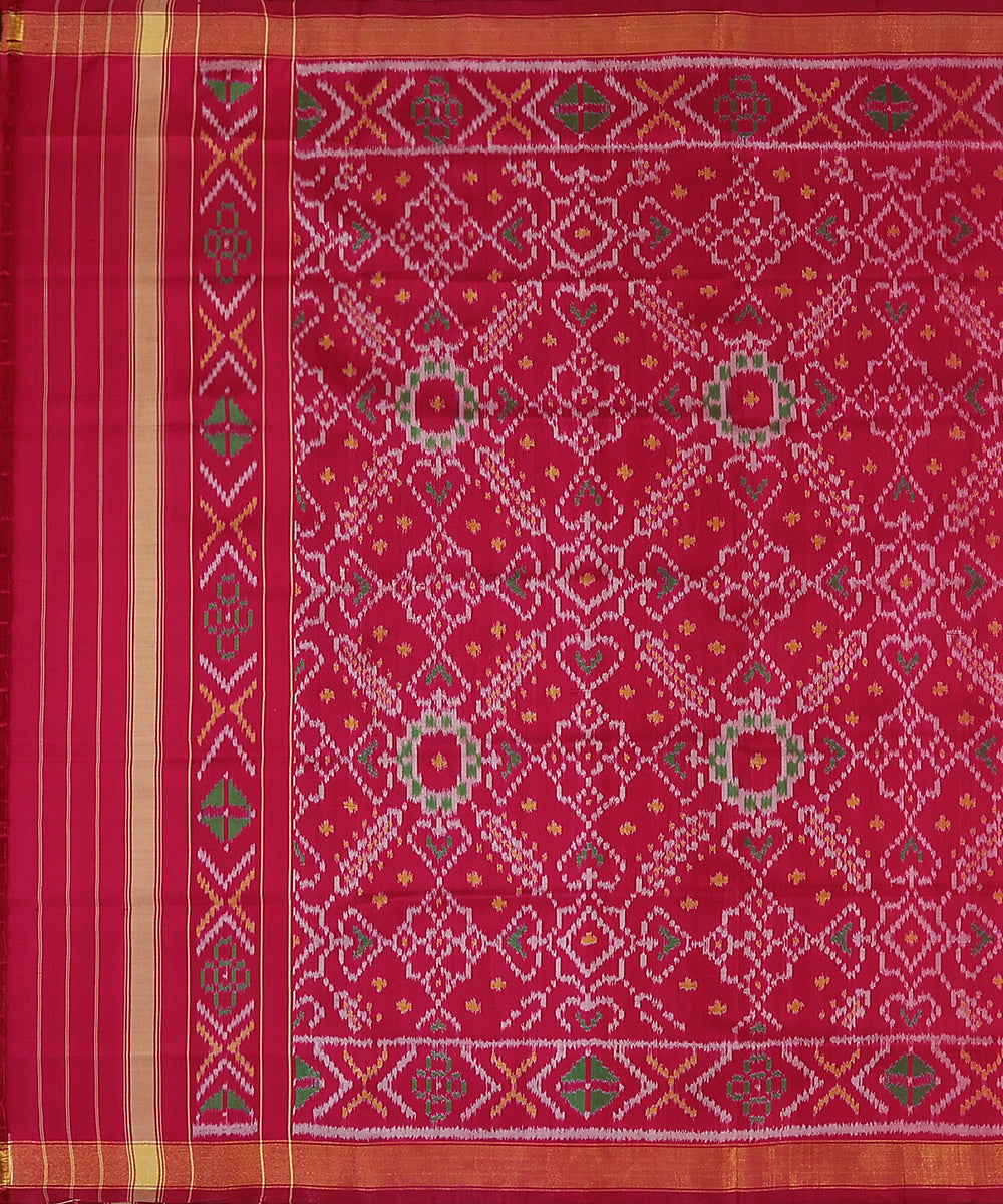 Magenta_Handloom_Pure_Mulberry_Silk_Ikat_Patola_Dupatta_With_Geometrical_Pattern_WeaverStory_02