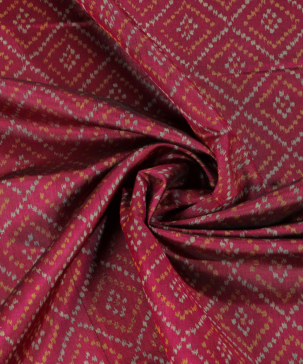 Handloom_Plum_And_Black_Pure_Mulberry_Silk_Ikat_Patola_Dupatta_With_Black_And_Golden_Border_WeaverStory_05
