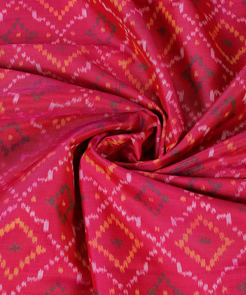 Handloom_Rani_Pink_Pure_Mulberry_Silk_Ikat_Patola_Dupatta_WeaverStory_05