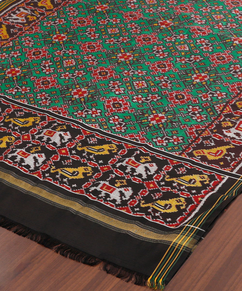 Green_And_Black_Handloom_8_Ply_Pure_Mulberry_Silk_Ikat_Patola_Dupatta_With_Geometrical_Pattern_WeaverStory_03