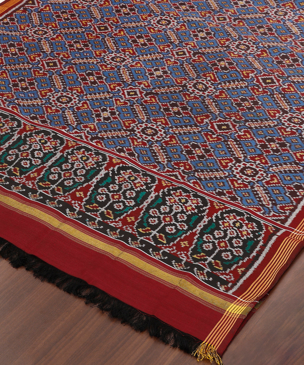 Blue_Handloom_8_Ply_Pure_Mulberry_Silk_Ikat_Patola_Dupatta_With_Maroon_Border_WeaverStory_03