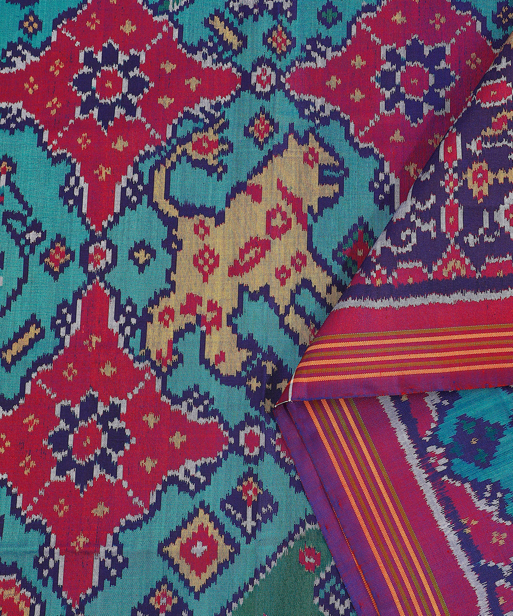 Handloom_Purple_And_Teal_8_Ply_Pure_Mulberry_Silk_Ikat_Patola_Dupatta_With_Geometrical_Pattern_WeaverStory_04