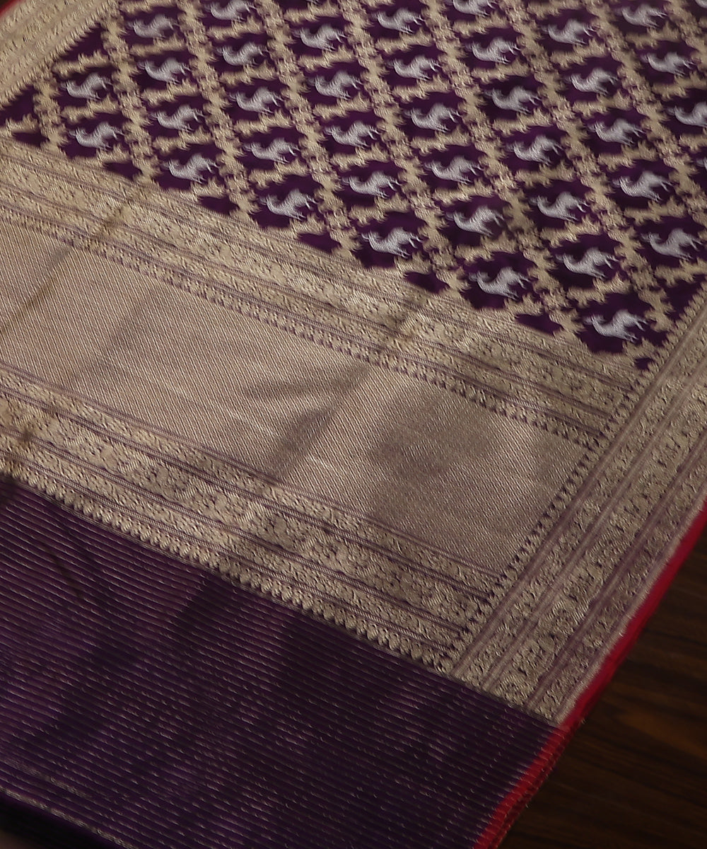 Handloom_Deep_Purple_Pure_Katan_Silk_Shikargah_Banarasi_Dupatta_With_Kadhwa_Jaal_WeaverStory_03