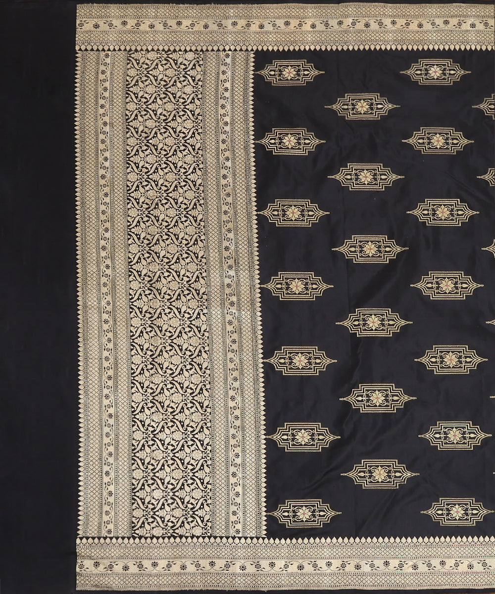 Purple_Handloom_Pure_Katan_Silk_Banarasi_Dupatta_With_Kadhwa_Border_And_Boota_WeaverStory_02