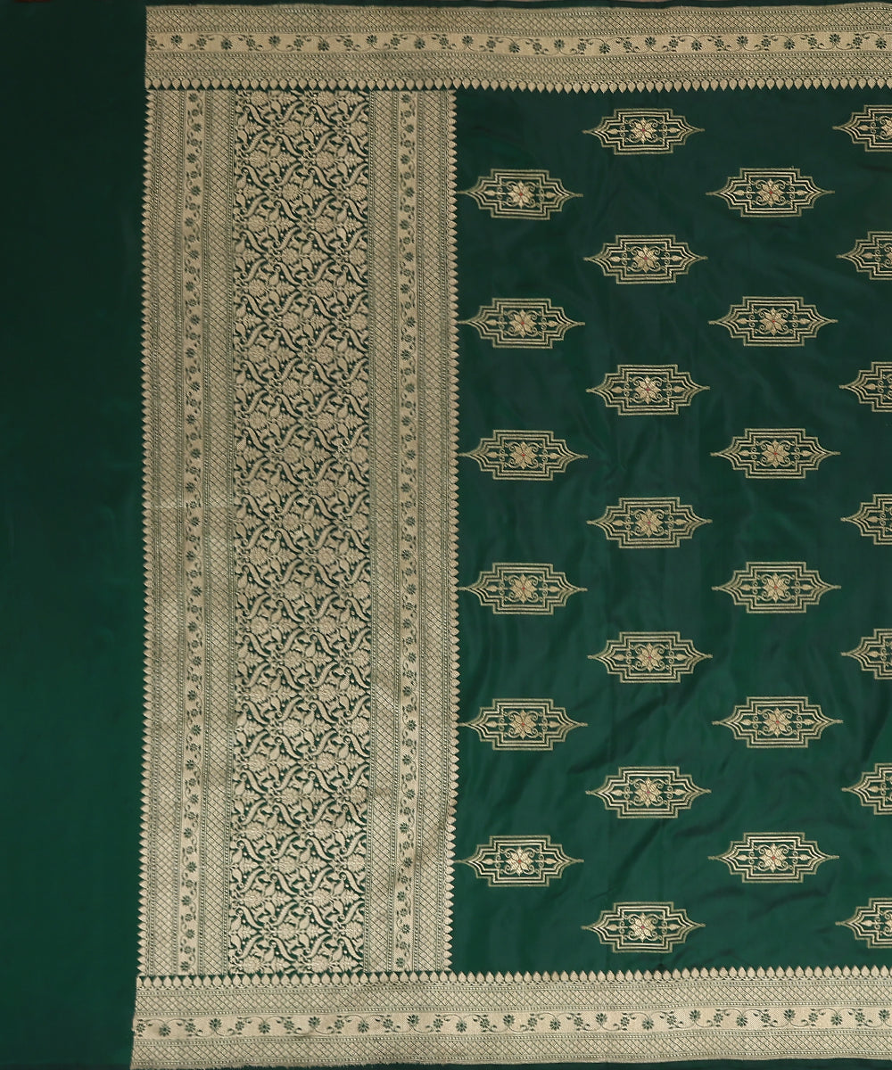 Green_Handloom_Pure_Katan_Silk_Banarasi_Dupatta_With_Boota_And_Kadhwa_Border_WeaverStory_02